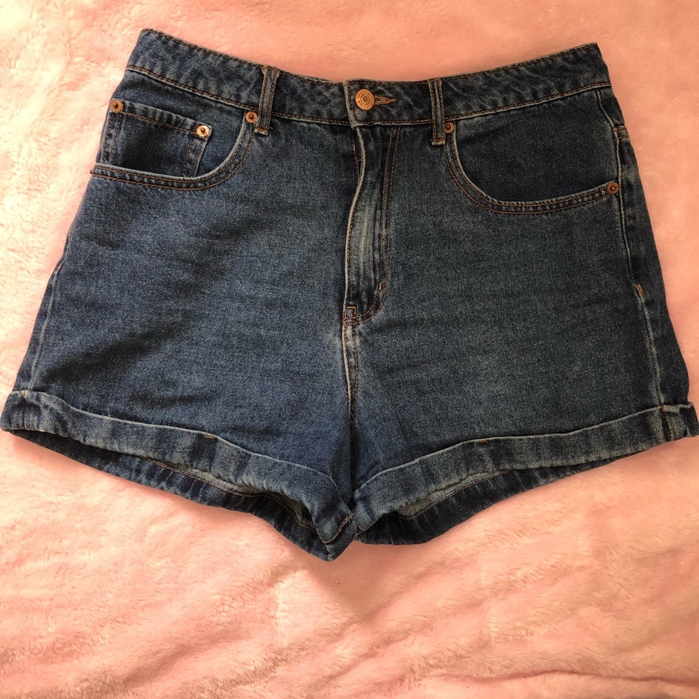 High wasted jean short